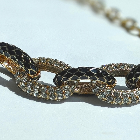 ♠️+ Chunky Enamel Rhinestone Snake Pattern Chain - Picture 3 of 6
